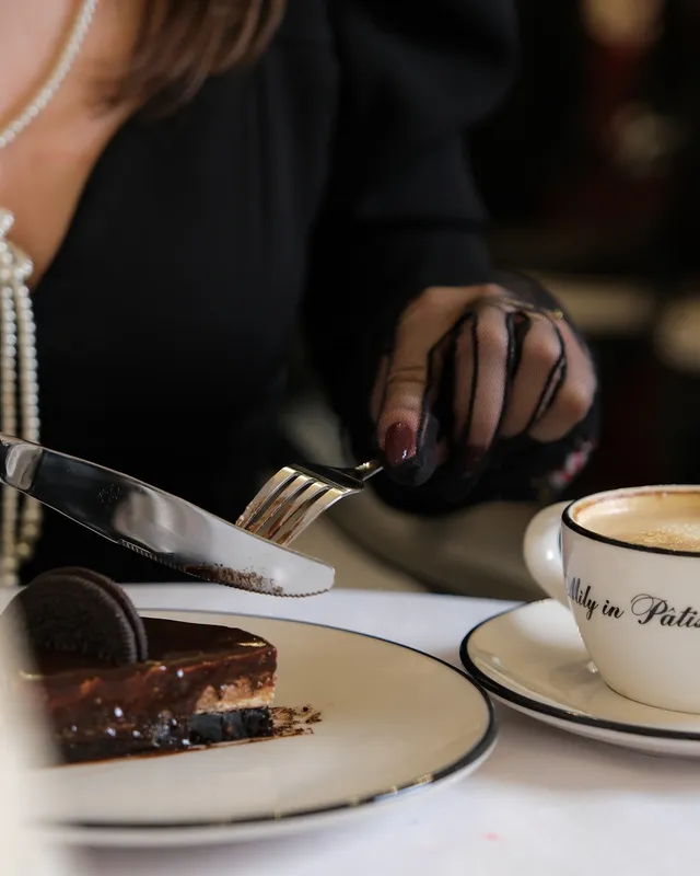 Oreo'lu cheesecake dilimi